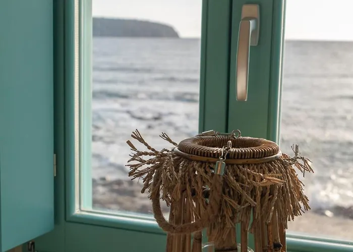 Paradise Wait Sophia Αρεόπολις