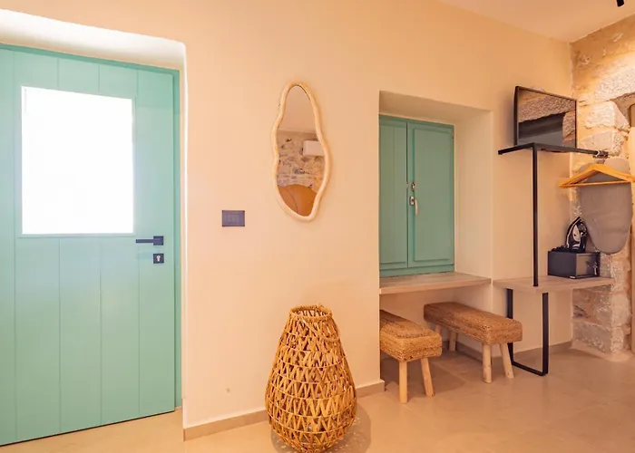 Paradise Wait Sophia