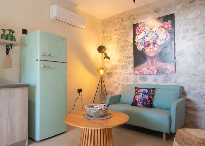 Paradise Wait Sophia Αρεόπολις